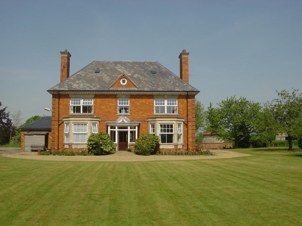 米尔顿凯恩斯Furtho Manor Farm住宿加早餐旅馆 外观 照片